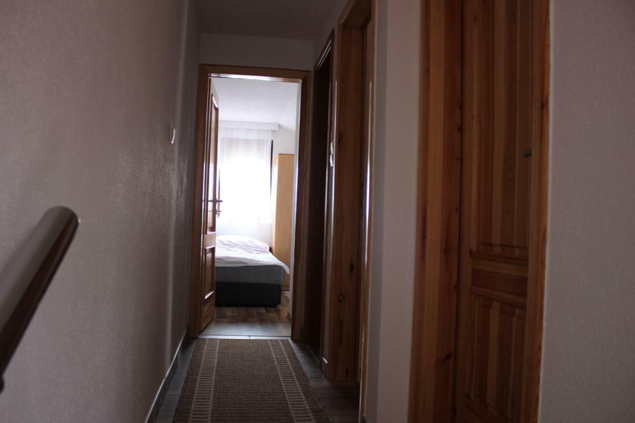 Apartments Zoni Vlasic Esterno foto